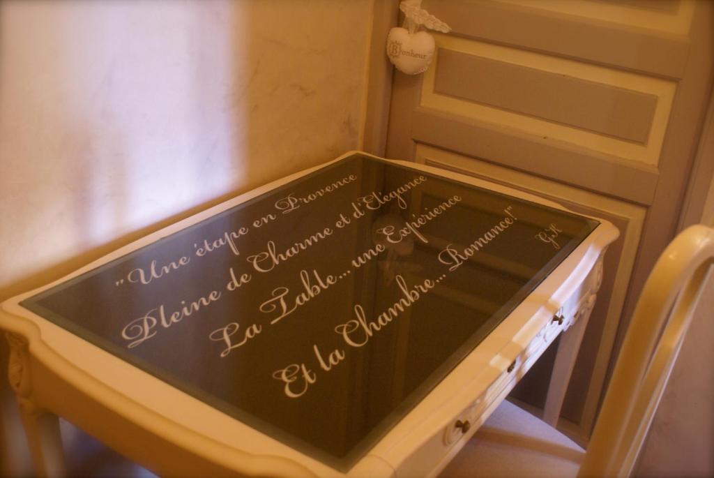 Le Crillon Hotel Murs  Room photo