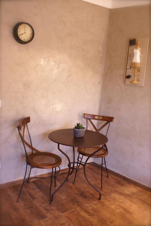 Le Crillon Hotel Murs  Room photo